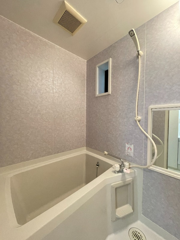 ディアス雪谷の浴室|ゆっくり湯船に浸かって疲れが取れます♪