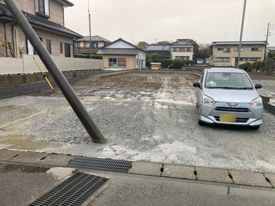 【外観】 | 焼津市高新田 2期 新築一戸建て 1号棟 | 現在建築中の外観画像です。ご内覧は同じメーカーの完成物件へご案内いたしますので、いつでもご相談ください！