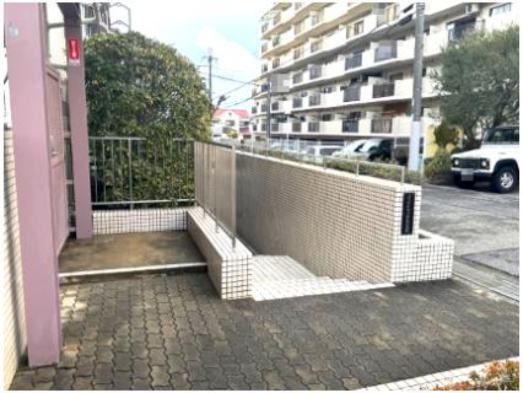 コスモヒルズ新家弐番館のその他