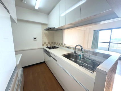 コスモヒルズ新家弐番館のキッチン|R５年キッチン入替済。食洗器付きです