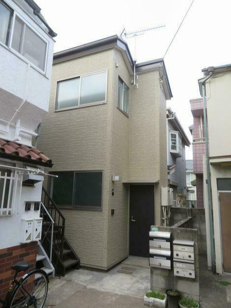 中野区松が丘２丁目のアパート