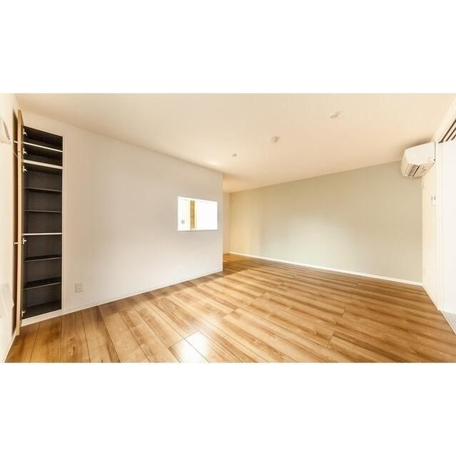 ウェルスクエア田端の居間・リビング