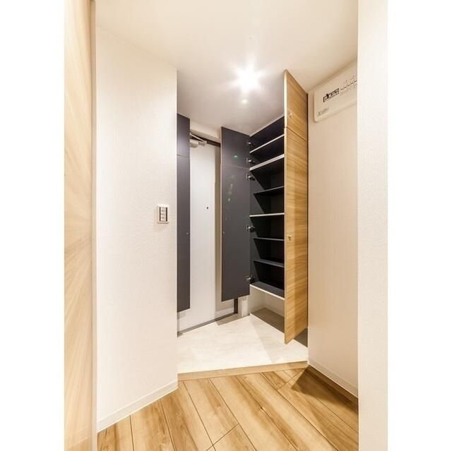 ウェルスクエア田端の玄関