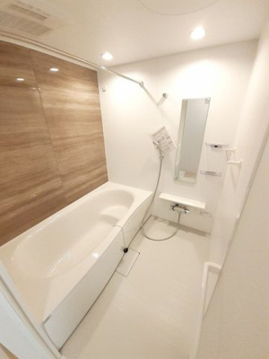 【浴室】 | ザ・コンフォートⅢ