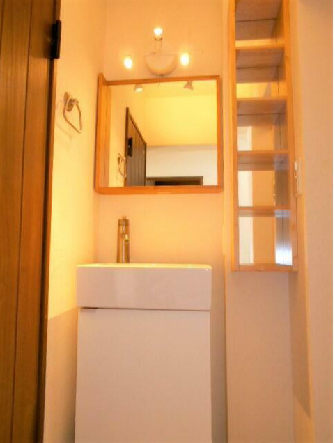 中野区弥生町５丁目の賃貸マンションの洗面所