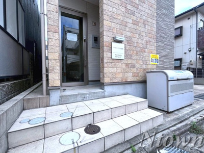 【エントランス】 | ハーモニーテラス向島町 | ゆとりのあるエントランスです