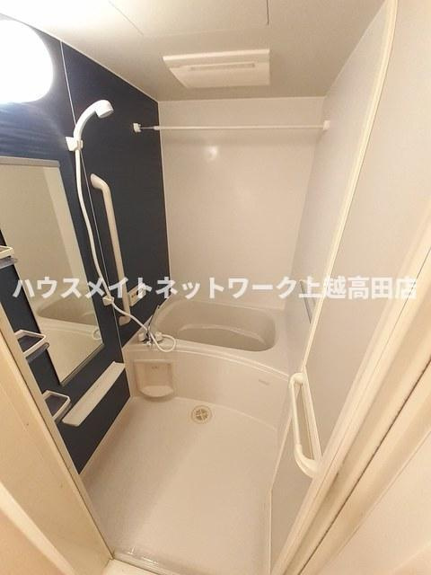 リバーサイド・カルムの浴室|温水洗浄暖房便座
