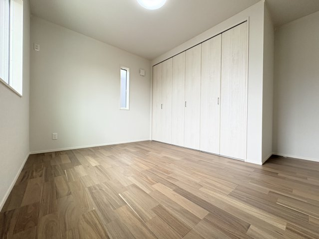 瑞穂市 穂積（穂積駅） 2階建 ５ＬＤＫの洋室|２階洋室