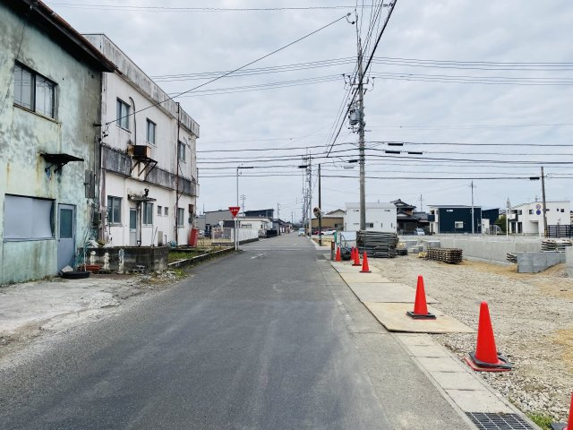 瑞穂市 穂積（穂積駅） 2階建 ５ＬＤＫの周辺|敷地南側道路