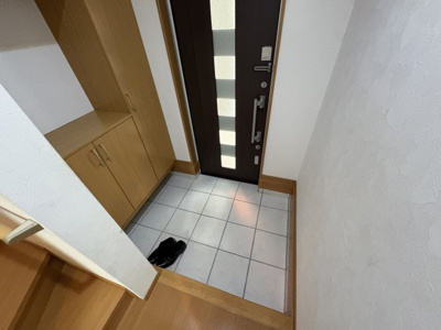 【玄関】 | 御崎1丁目貸家