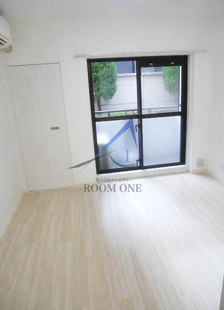 ユーコート中野の居間・リビング|洋室のお部屋です。