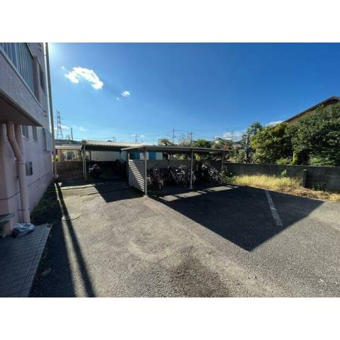 第2スカイハイツ日吉の駐車場