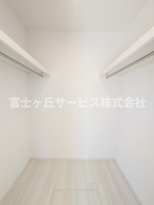 【収納】 | 磐田市東新町2丁目 新築一戸建て | ウォークインクローゼットです