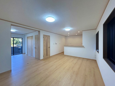 【居間・リビング】 | 香芝市旭ヶ丘5丁目【リフォーム済】