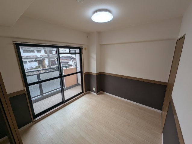 マンションエルミナールの洋室