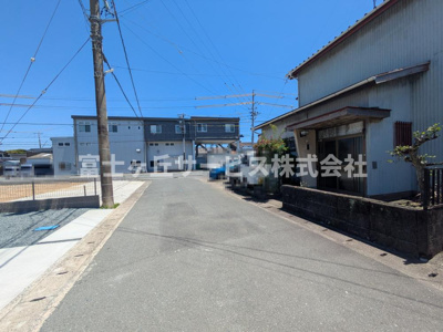 【前面道路含む現地写真】 | 磐田市小島 新築一戸建て | 前面道路です