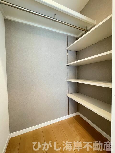 茅ヶ崎ニューライフ２号棟の収納| ウォークインクローゼット