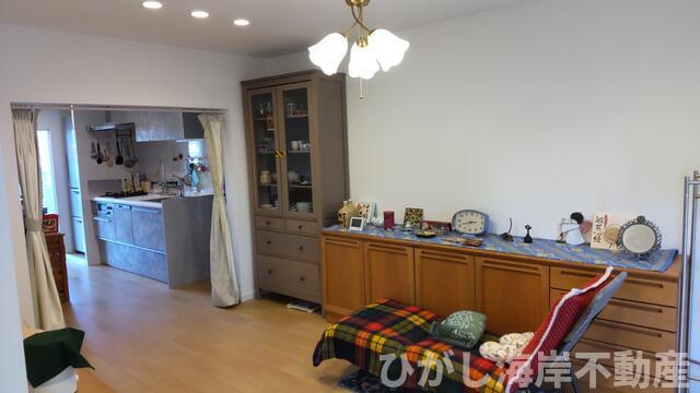 茅ヶ崎ニューライフ２号棟の居間・リビング| 15帖　LDK