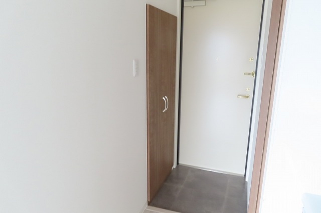 Villa　Oasis　Ujinaの玄関
