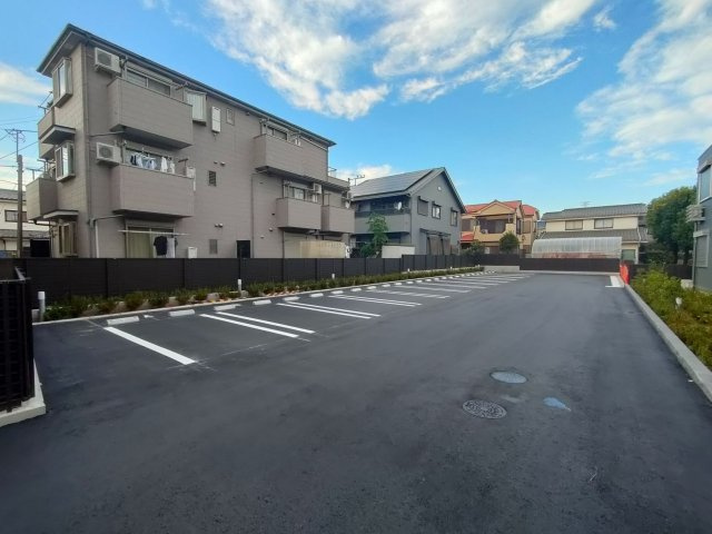 Charmeの駐車場