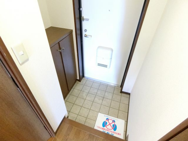 コンプリチェＫＡＴＡＹＡＭＡの玄関
