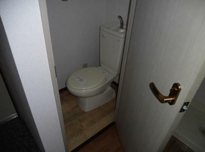 【トイレ】 | サンアロウ | トイレです