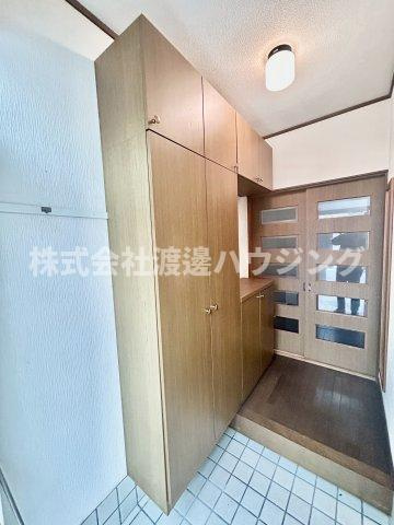 東大阪市友井３丁目一戸建の収納|天井高シューズBOX