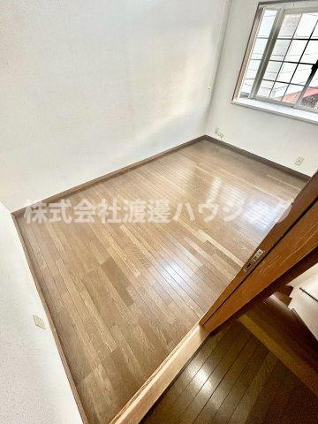 東大阪市友井３丁目一戸建の洋室