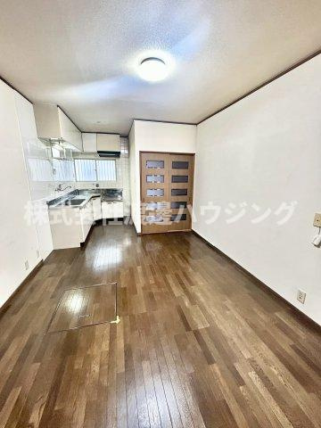 東大阪市友井３丁目一戸建の内装