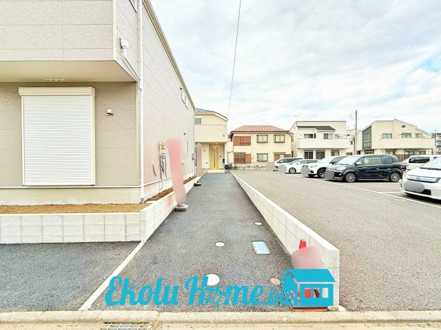 福生市加美平第11　全3棟　3号棟の駐車場