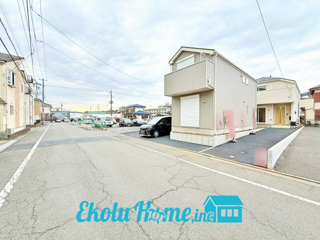 福生市加美平第11　全3棟　3号棟の前面道路含む現地写真