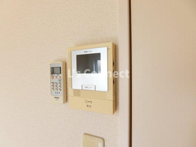 【セキュリティ】 | 矢嶋コーポ | 突然の来客時もＴＶモニターホンでしっかり確認。