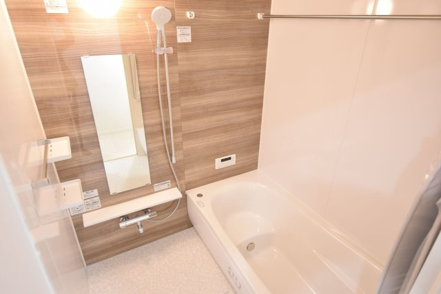 【浴室】 | チサンマンション小笹 | 1坪以上ある広々としたバスルーム。浴室乾燥機・追い焚き機能付きで快適なリラックス空間です