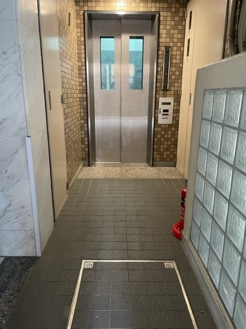 プチヒルズ西小山のロビー