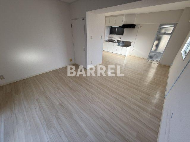 パインハイツの居間・リビング