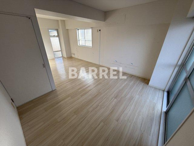 パインハイツの内装