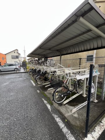 カレラエイトの駐車場