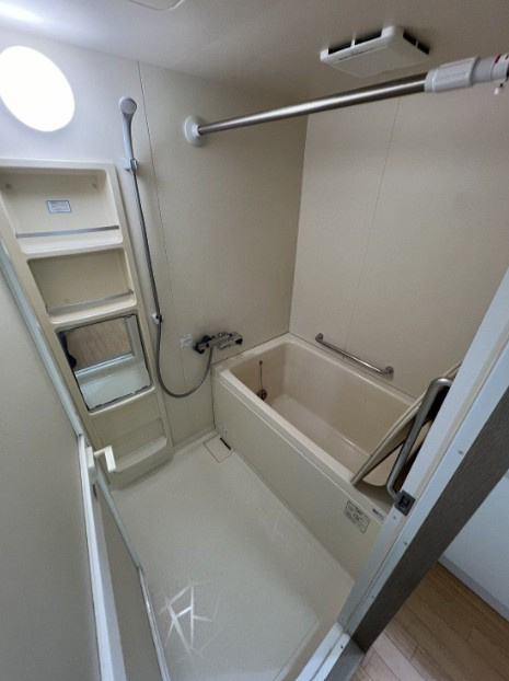 カレラエイトの浴室