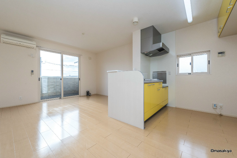 River Greenのキッチン|リビング