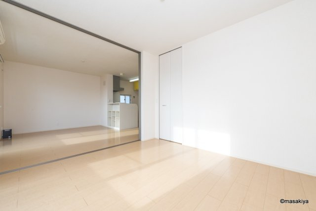 River Greenの洋室