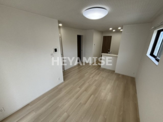 カームリー三城Cの居間・リビング|※同物件同室タイプの写真でございます※現況を優先します※