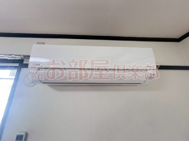 PLEAST梅満町の設備|綺麗なエアコンもあります。