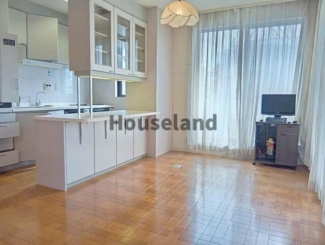 カトレアビルの居間・リビング