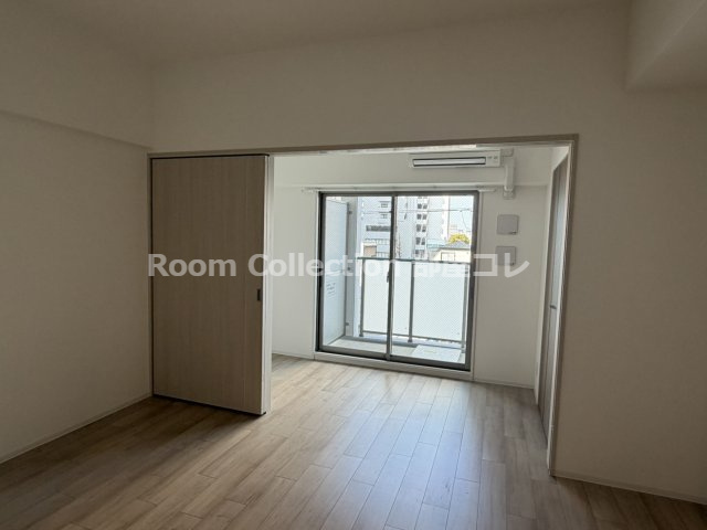 CREST TAPP東別院の居間・リビング|※同物件他部屋写真
反転、色違いの場合有
現況優先