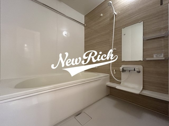 高崎市中居町４丁目のアパートの浴室