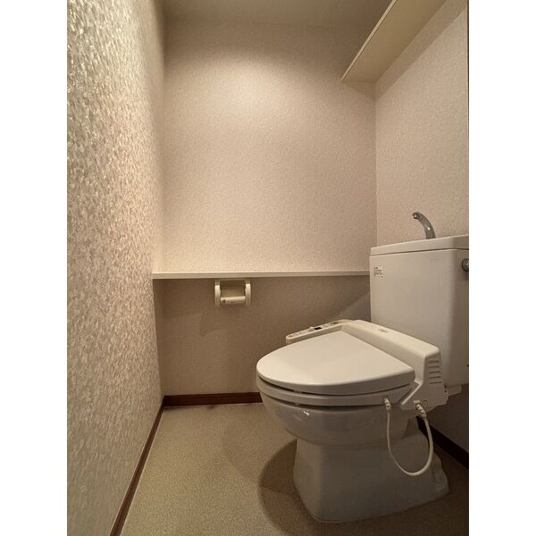 ロッヂングスオークのトイレ|ゆったりとした空間のトイレです