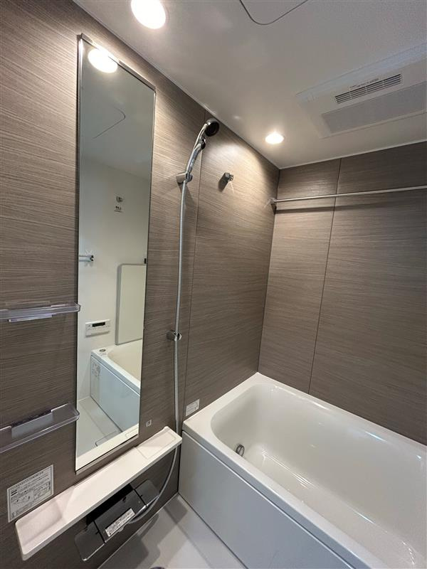 防音室完備 SYFORME TAKADANOBABAⅡの浴室|※同タイプ参考写真です