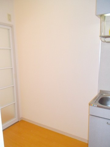 コロニーK Cのその他