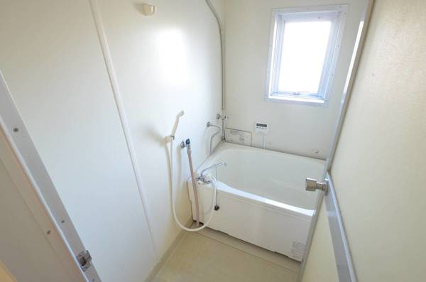 ビレッジハウス燕1号棟の浴室|ビレッジハウスの同一物件・同一タイプの間取りの写真です