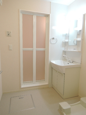 洗面所／シャワー付き